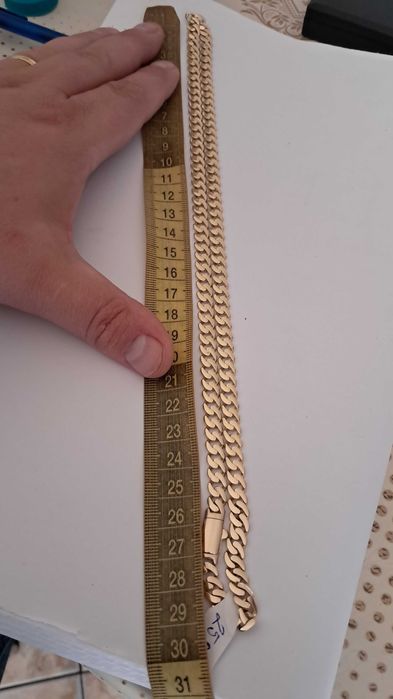 Vand lanturi cuban din aur de 14 k, 355lei/gr . NOU!!!