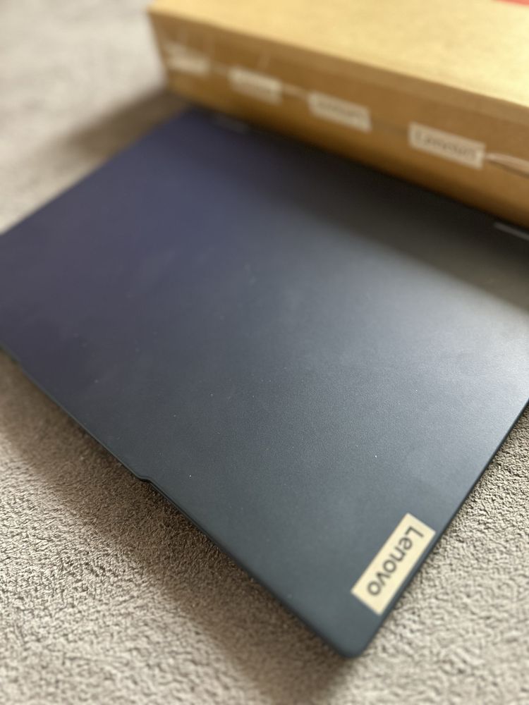 Lenovo IdeaPad 5 2-in-1 14AHP9