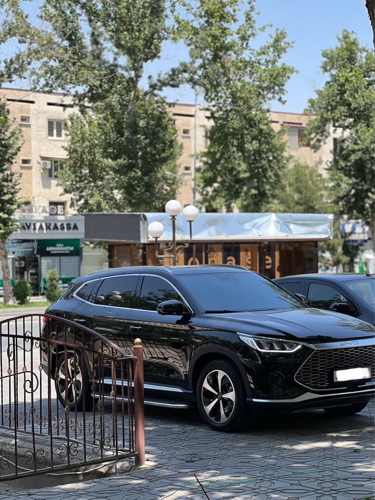 BYD Song PLUS AWD pozitsiya