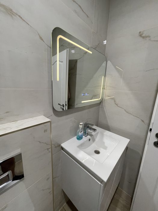Дава се под наем Тристаен апартамент в Бургас, Изгрев - 103 кв.м за 816 € - Снимка #13