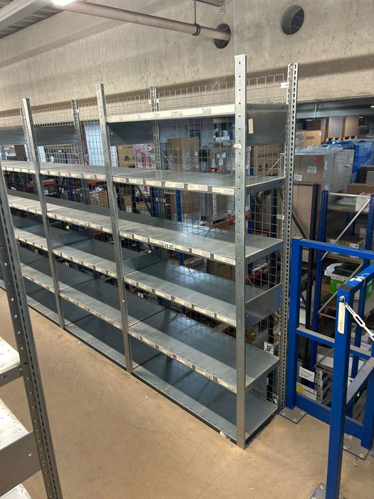 Rafturi metalice zincate pentru arhiva si piese auto