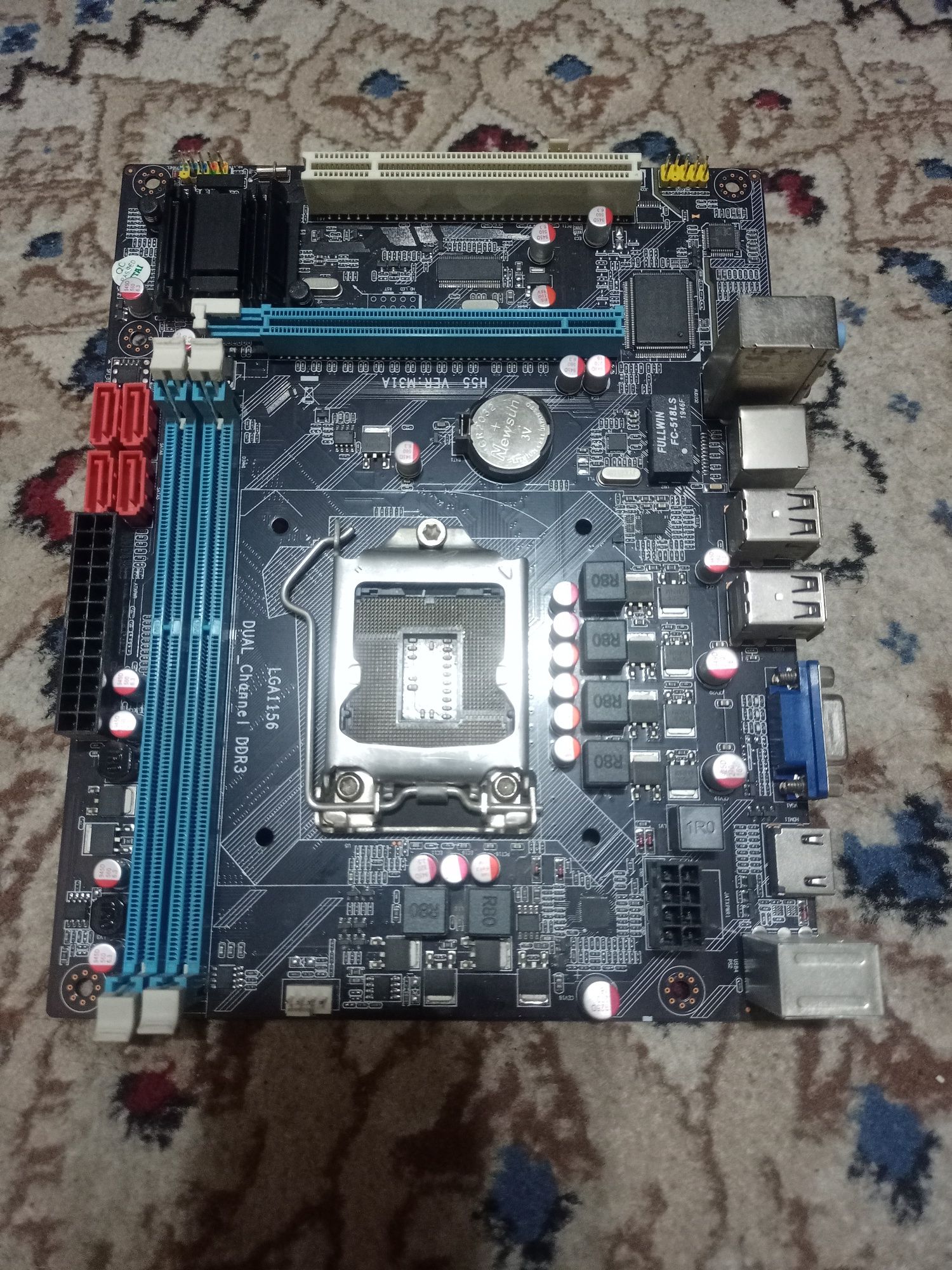 Продаю Masinis H55 Papan Utama Socket LGA 1156 Mendukung DDR3 16G