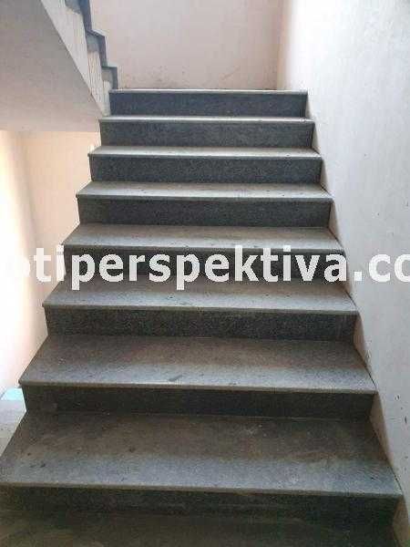 Продава се Тристаен апартамент в Пловдив, Остромила - 82 кв.м за 1440 €/кв.м - Снимка #8