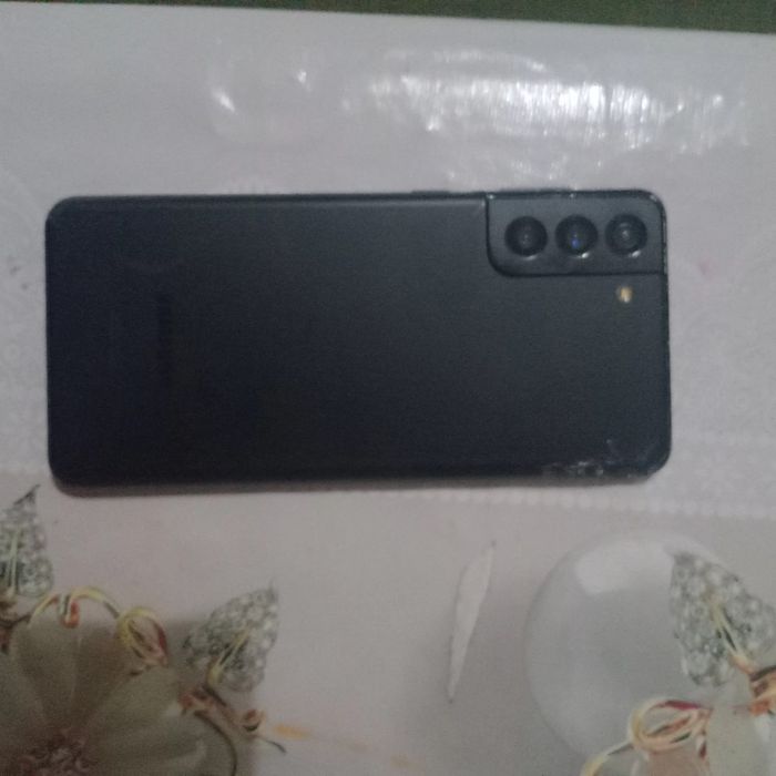 Samsung S21+ sotiladi