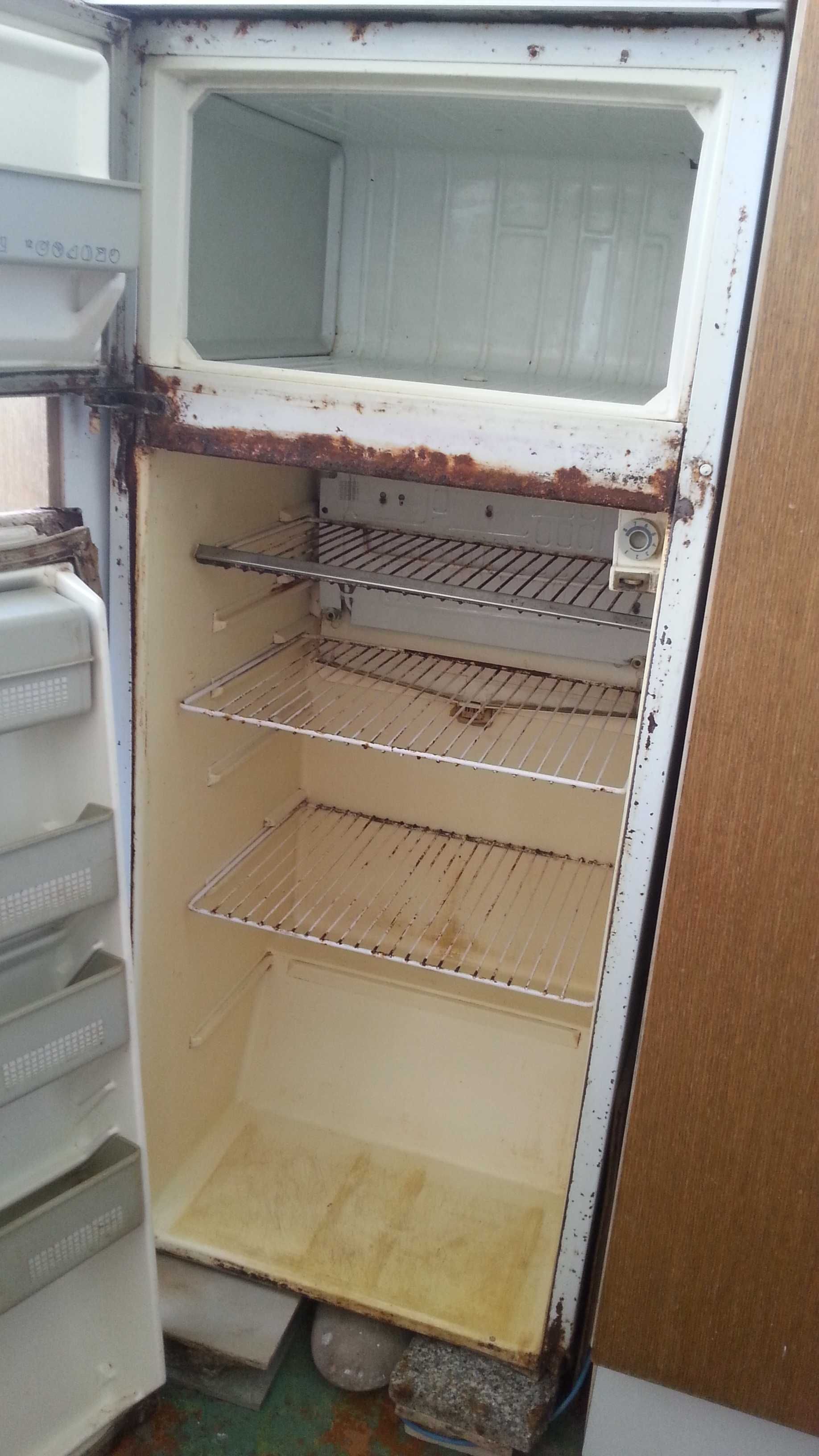 Продаю холодильник Минск