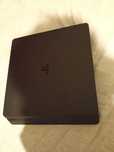 Vând PlayStation 4 perfect funcțional