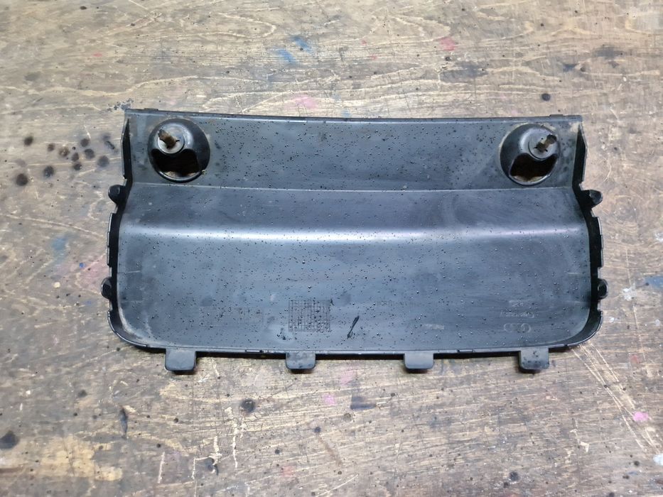 Capac cârlig remorcare spate Audi A3 8v 8V5807397