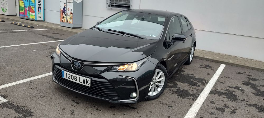 Toyota Corolla 2022 / 1.8 Hybrid/ Lane Assist+ Radar