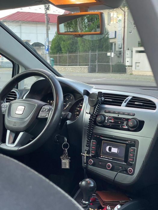 Vând seat Leon 1p