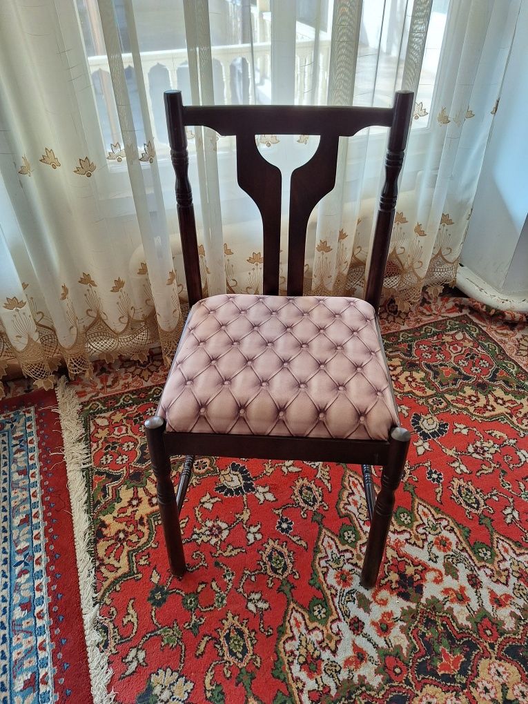 Mebel sotiladi bu