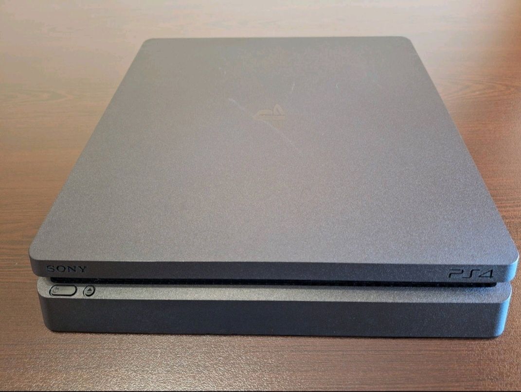 Playstation 4 Slim, PS4, Плейстейшън 4 Слим, Модел 2216