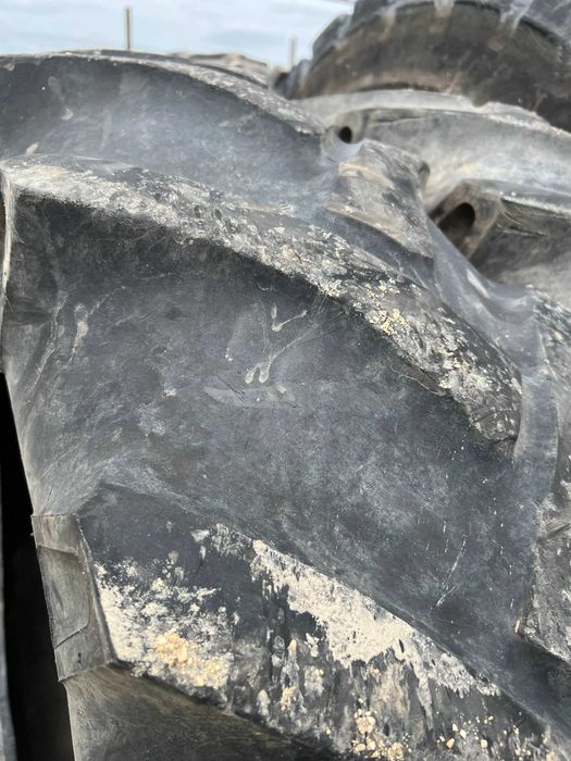 Cauciucuri sh 16.9 R30 Vredestein