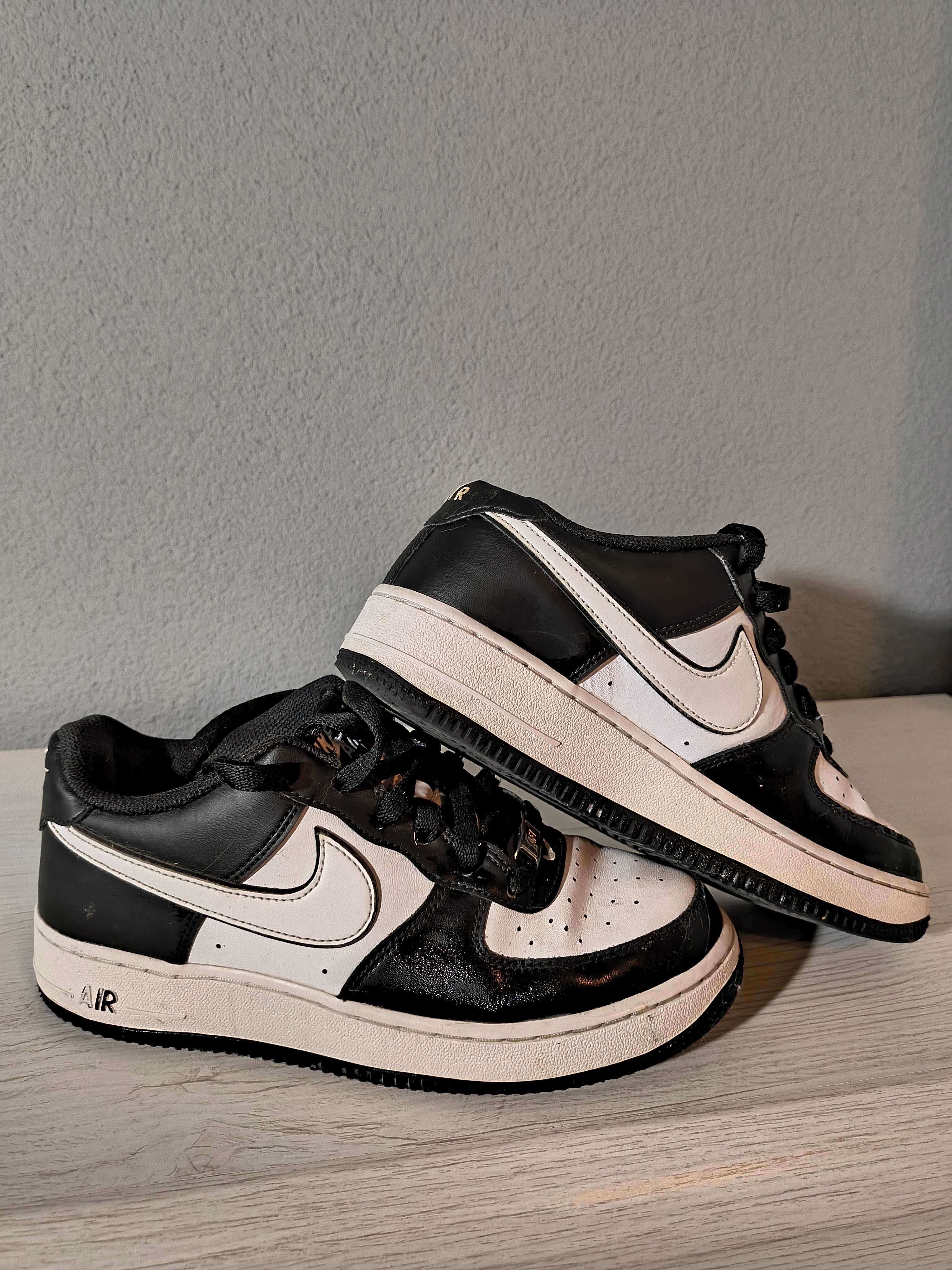 NIKE AiR Force 1