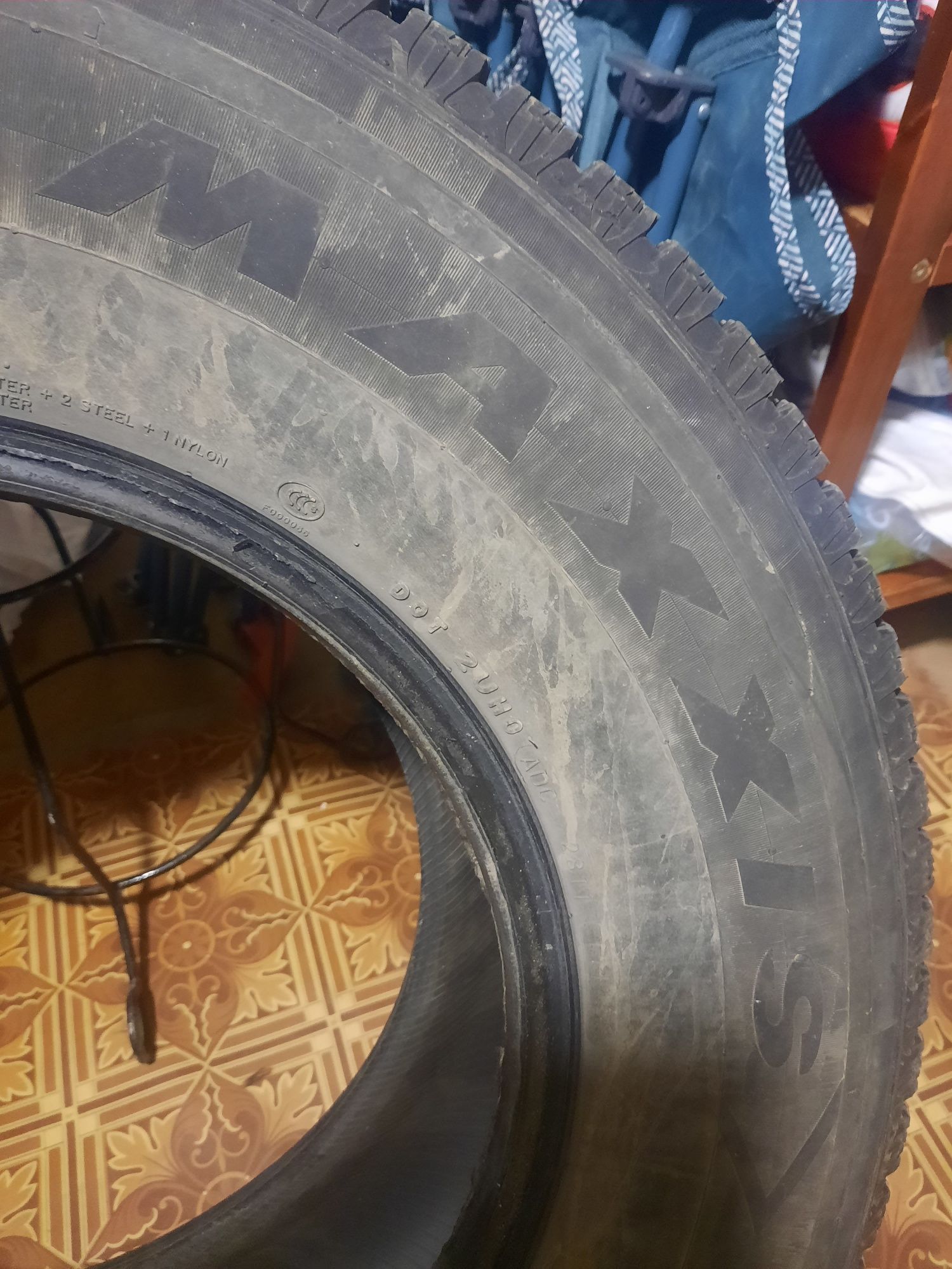 Продам зимнюю резину MAXXIS 265/70 R16