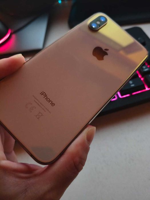 Vand iPhone XS pt piese