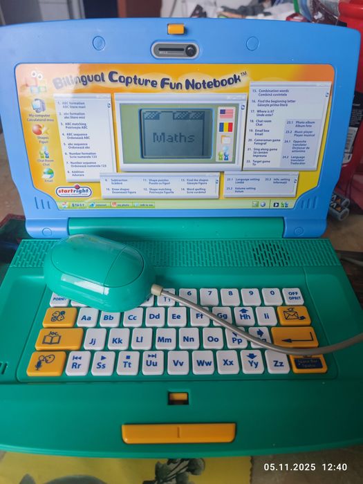 Notebook bilingual romana-engleza copii litere, matematica, puzzle,etc