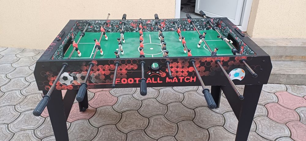 Masa mare de  fotbal ,în condiții excelente!
