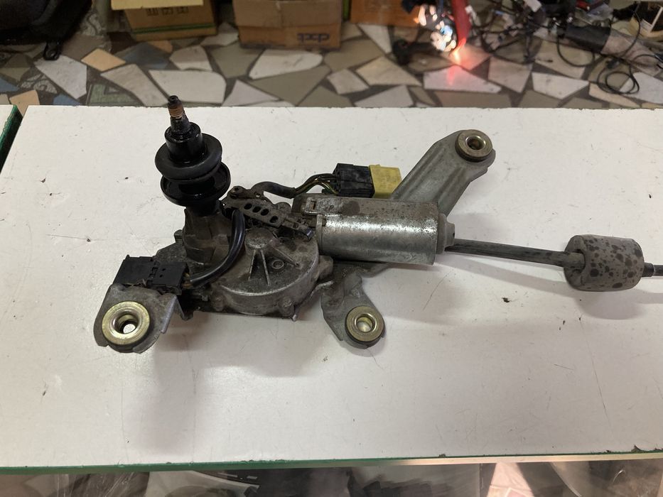 Моторчик заднего дворника Мерседес W202 / Mercedes W202