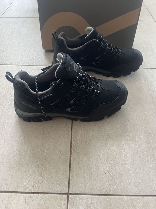 Нови Туристически обувки Regatta номер 45