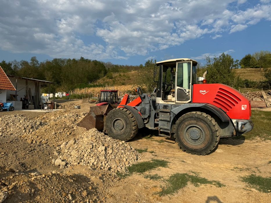 Prestari servicii de santier/ terasamente/ excavari/ nivelari teren