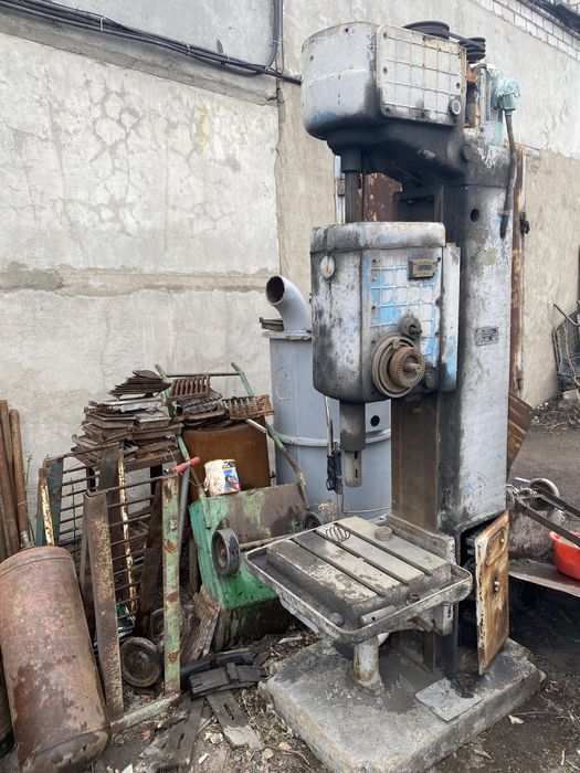 Вертикально-сверлильный станок