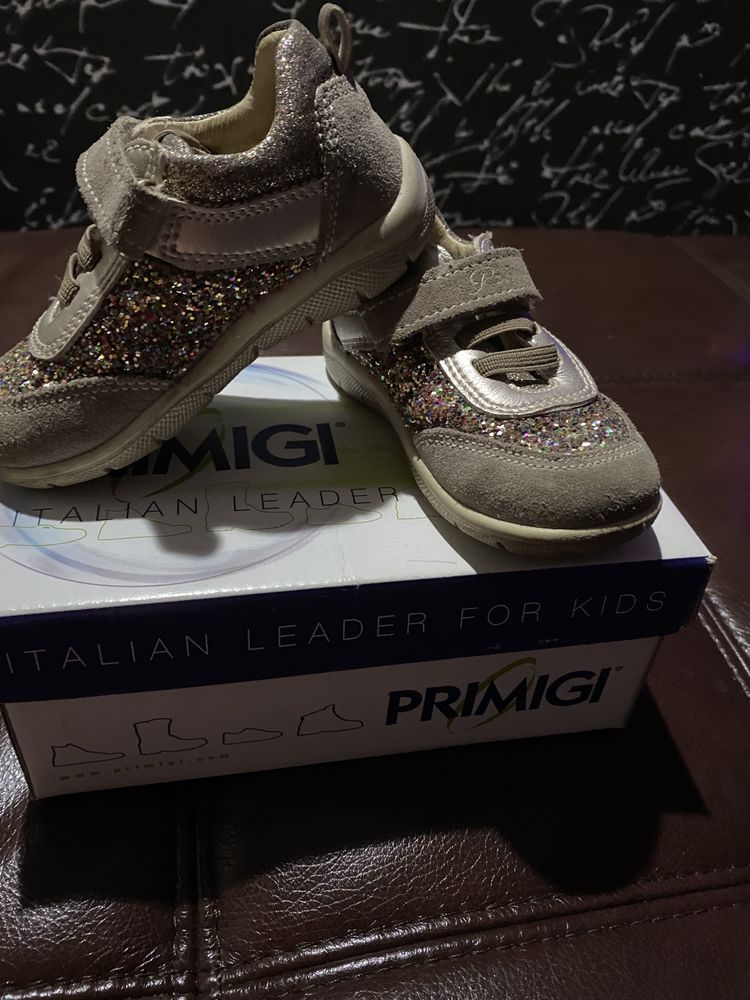 Primigi- pantofi sport masura 22 - fetite