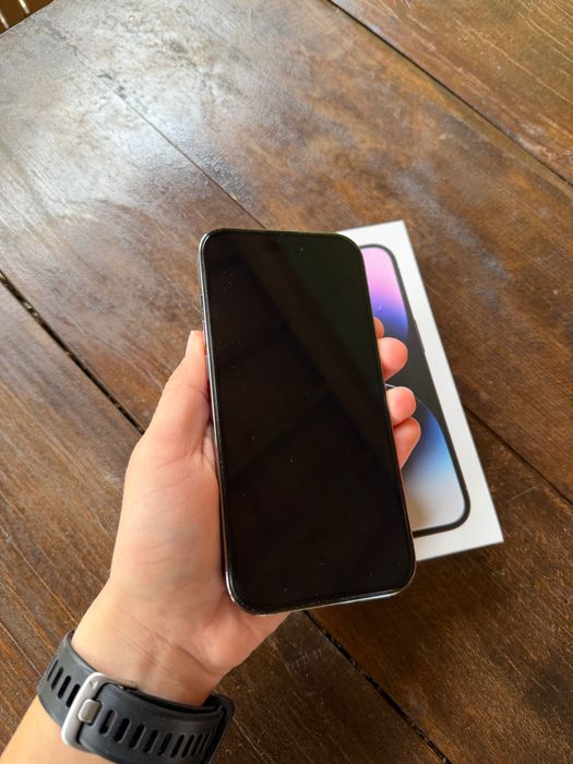 Vând Iphone 14 pro