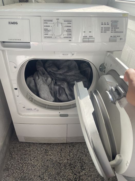 Сушилня за дрехи AEG Lavaterm 7 kg