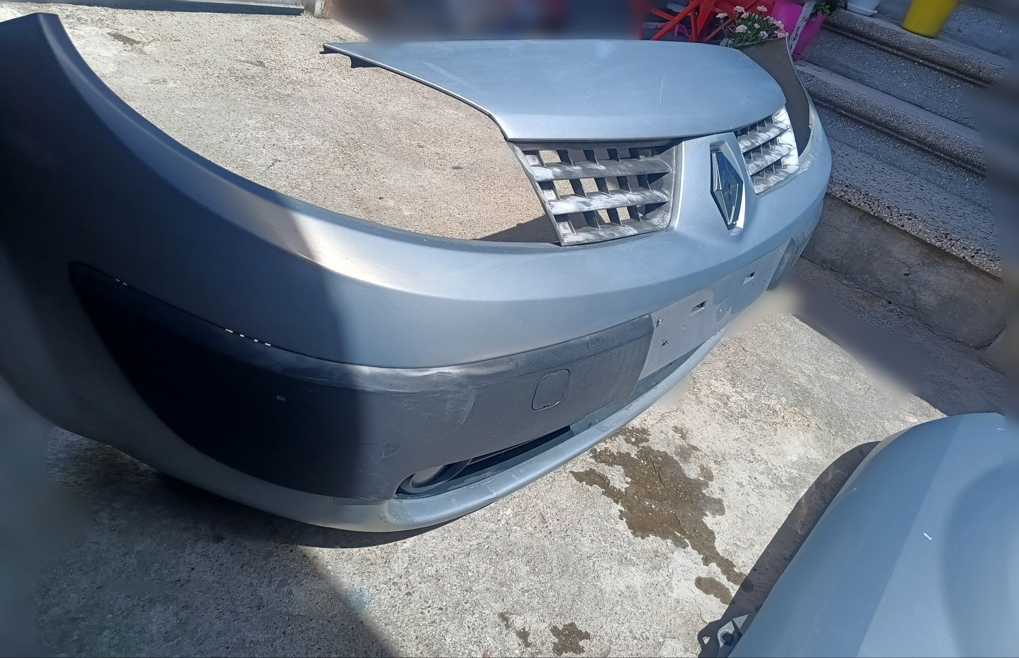 Броня/калник Renault Megan Scenic