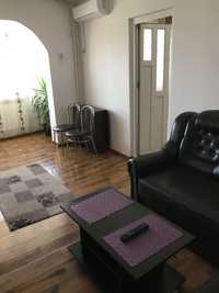 Inchiriez apartament