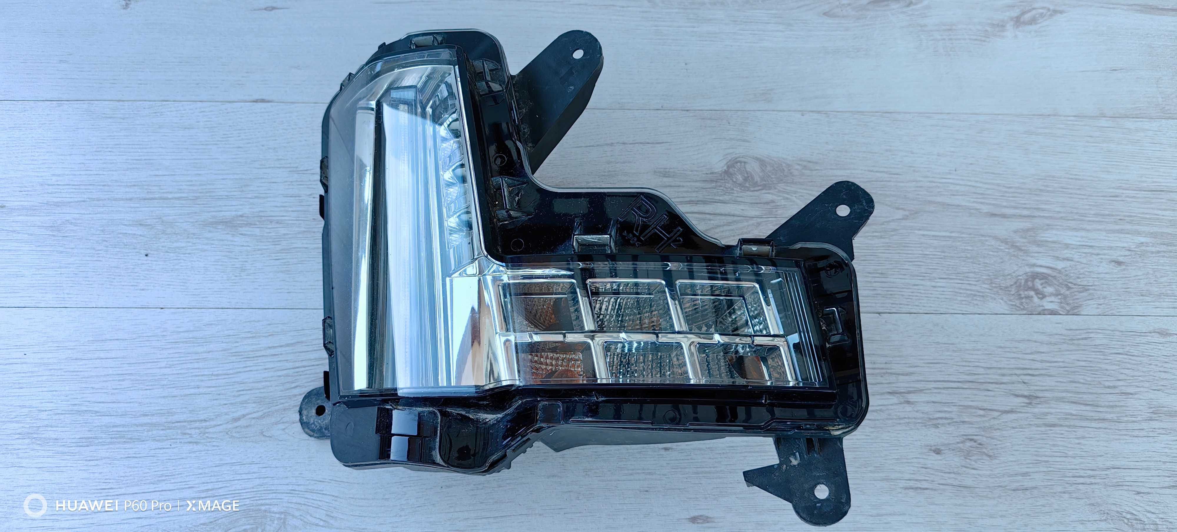 LED дневна светлина / мигач за Cadilac Escalade / Кадилак Ескалейд