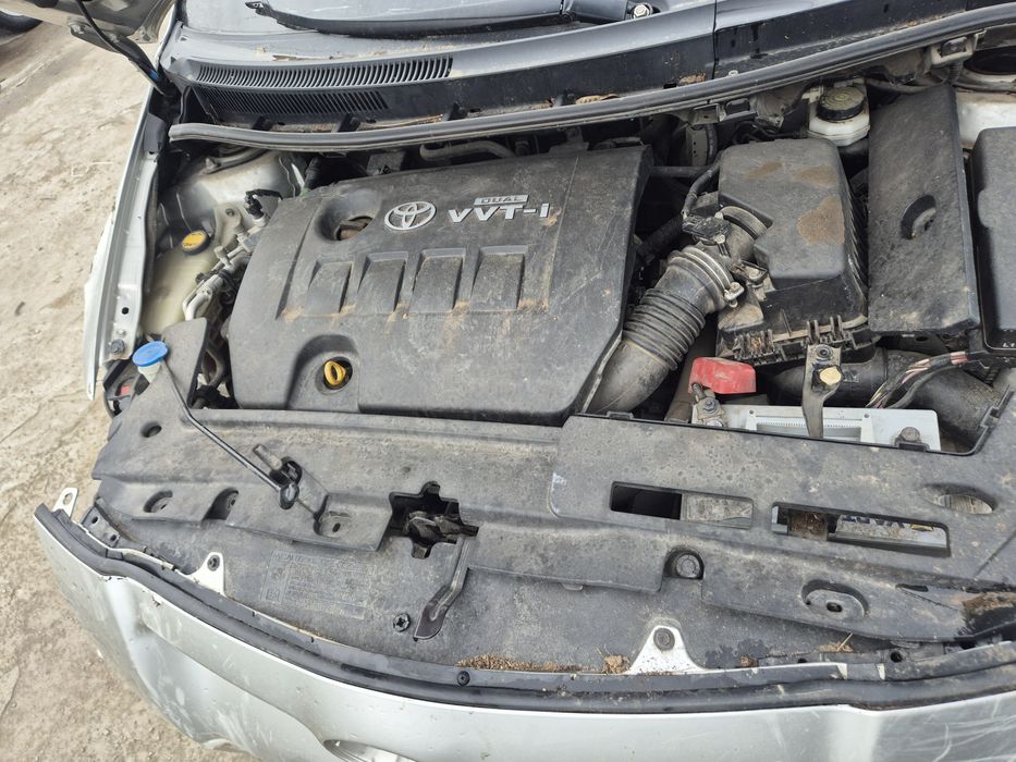 Тойота Аурис 1.6,124,к.с, бензин на части.  Toyota  Auris.