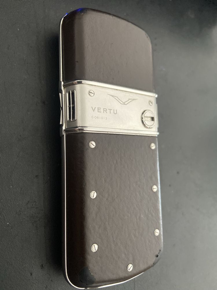Vertu оригинал