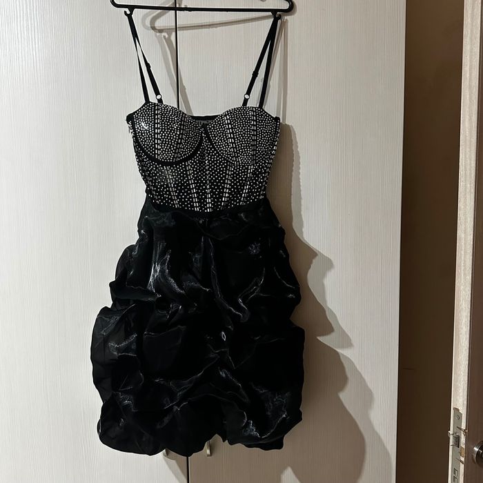 Черна рокля размер S-M