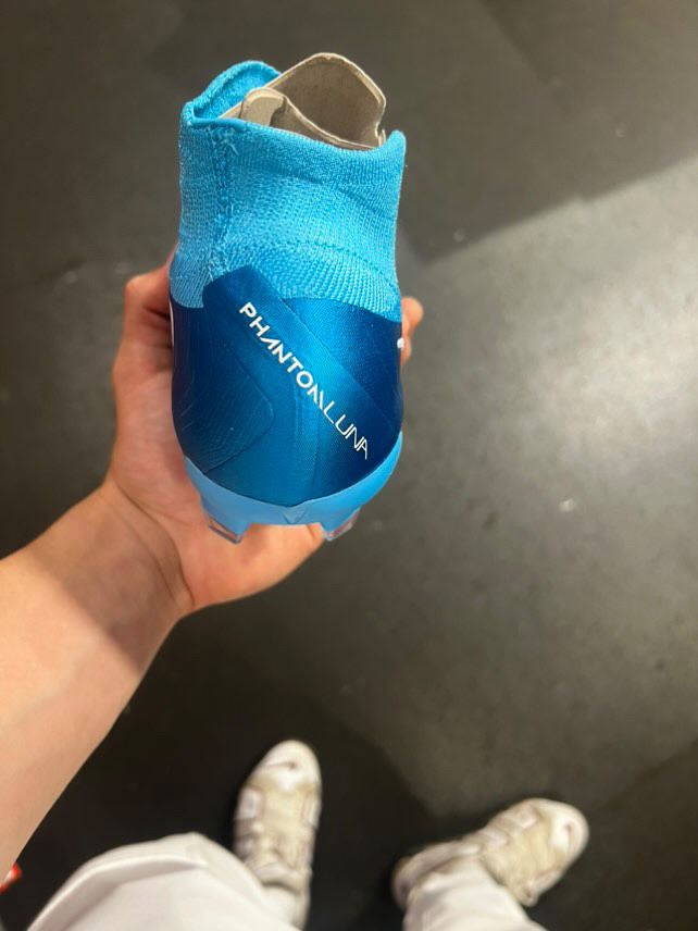 професионални бутонки Nike Phantom Luna II