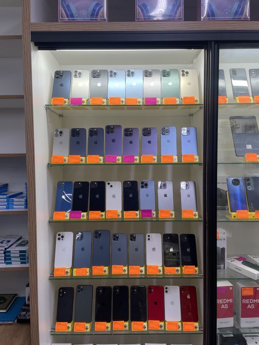 Продам айфон гарантия есть доставка есть