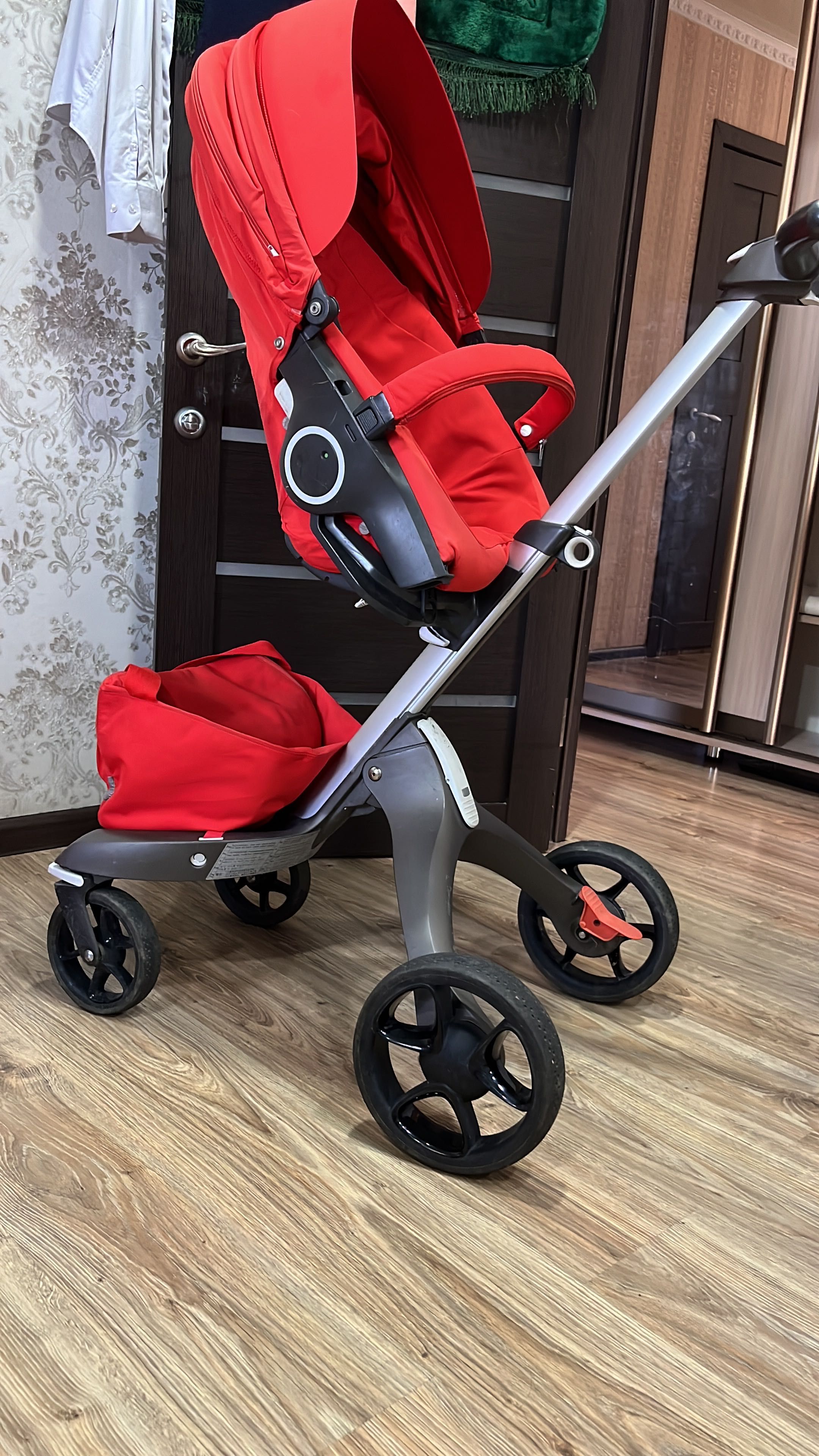 Коляска Stokke explory v5