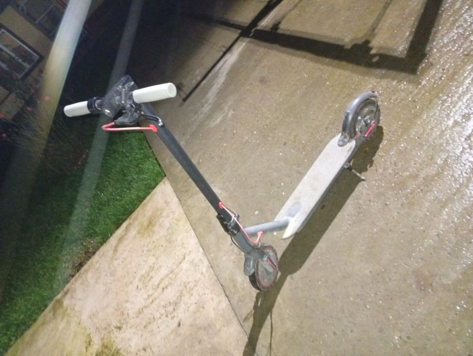 Trotineta electrica (prinde 31 la ora) 800 lei