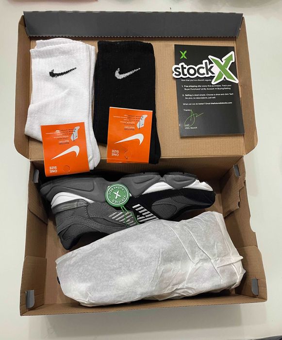 New Balance 9060 Black Castlerock