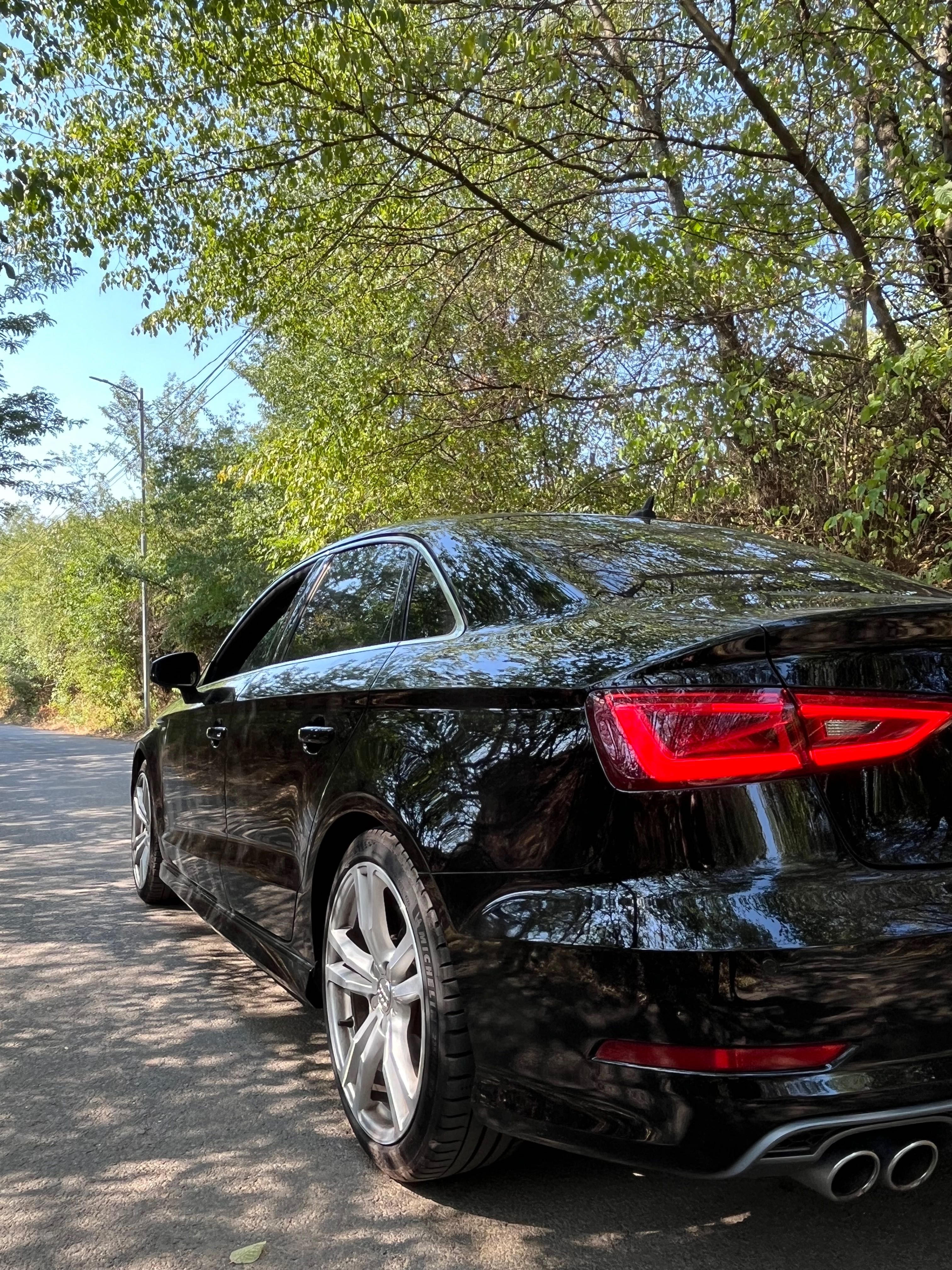 Audi A3 limuzină 3X S-line quattro automată