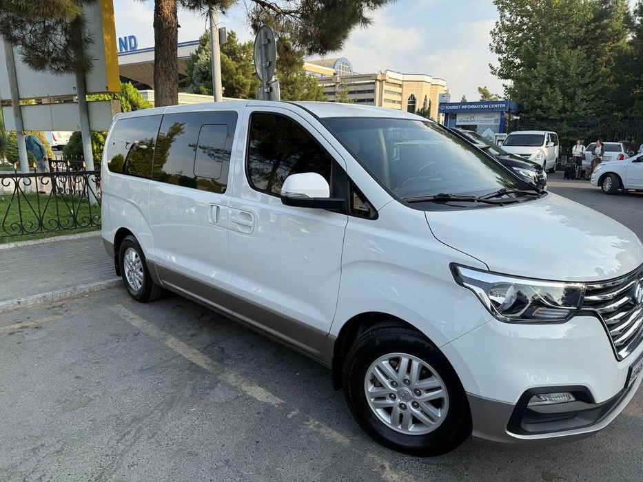 Продается минивэн HYUNDAI STAREX