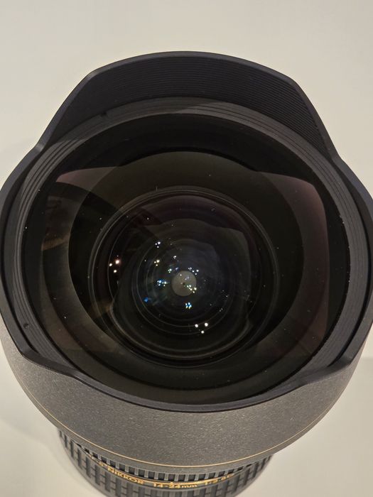 Obiectiv Nikon 14-24 mm f2.8