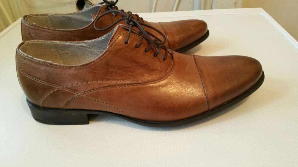 Pantofi Batta noi marimea 42