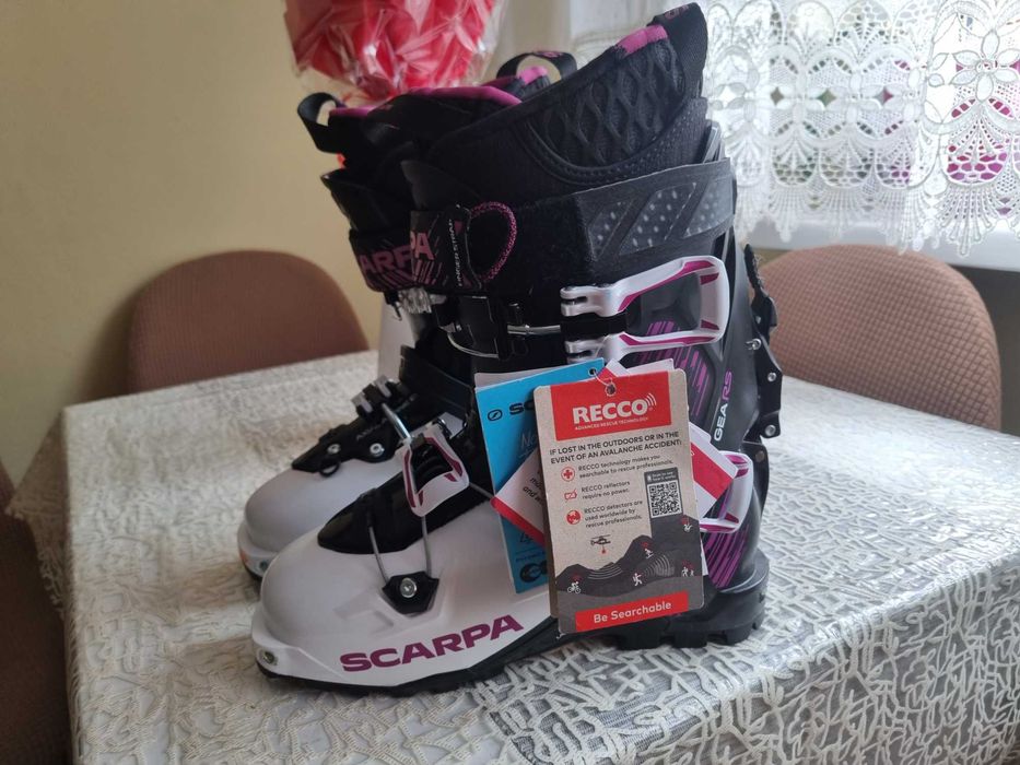 Scarpa
GEA RS Womens Touring Ski Boot 2022 - White/Black/Rouge