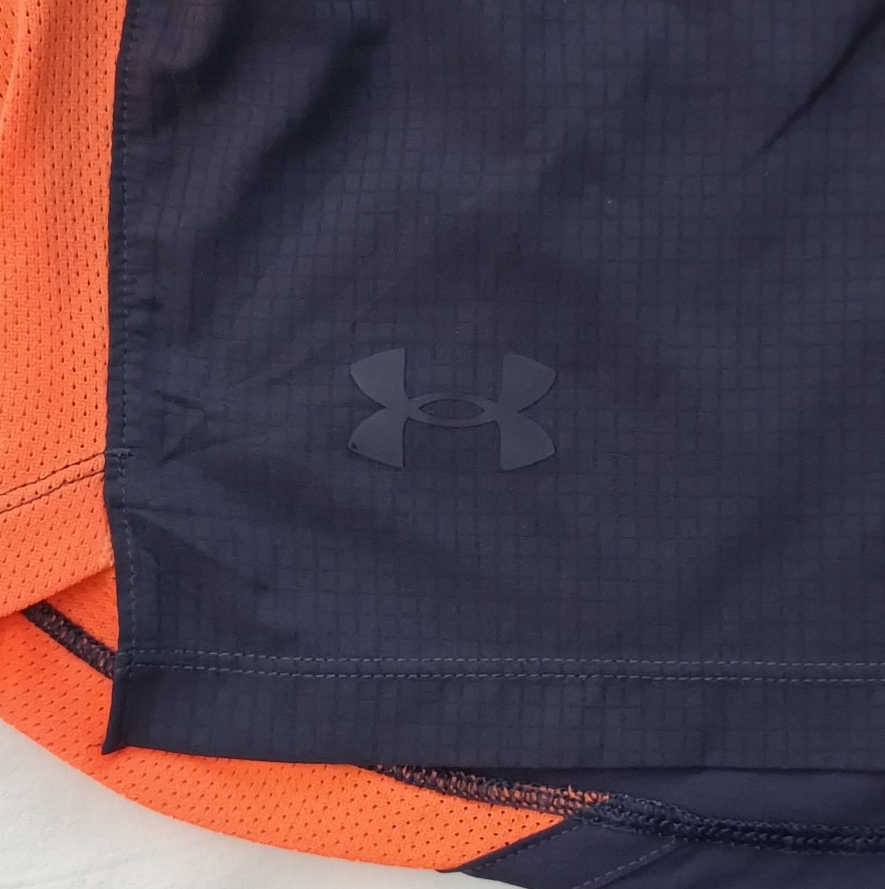 Under Armour UA Shorts оригинални гащета M спорт фитнес шорти бягане