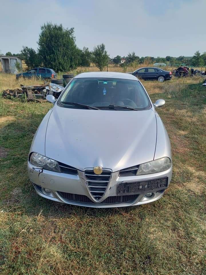 Dezmembrez Alfa Romeo 156  1.9  110Kw  150Cp anul 2005