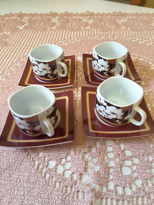 Сервиз за късо кафе