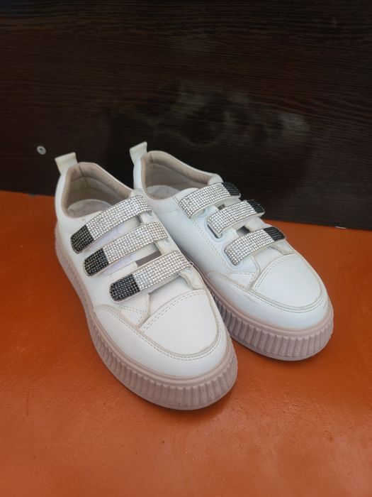 Детские пол сапоги и кроссовки