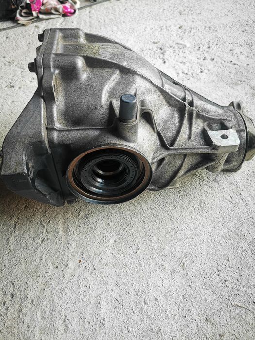 Grup diferential spate Mercedes E Class W213 A2133504507 Raport 2.473