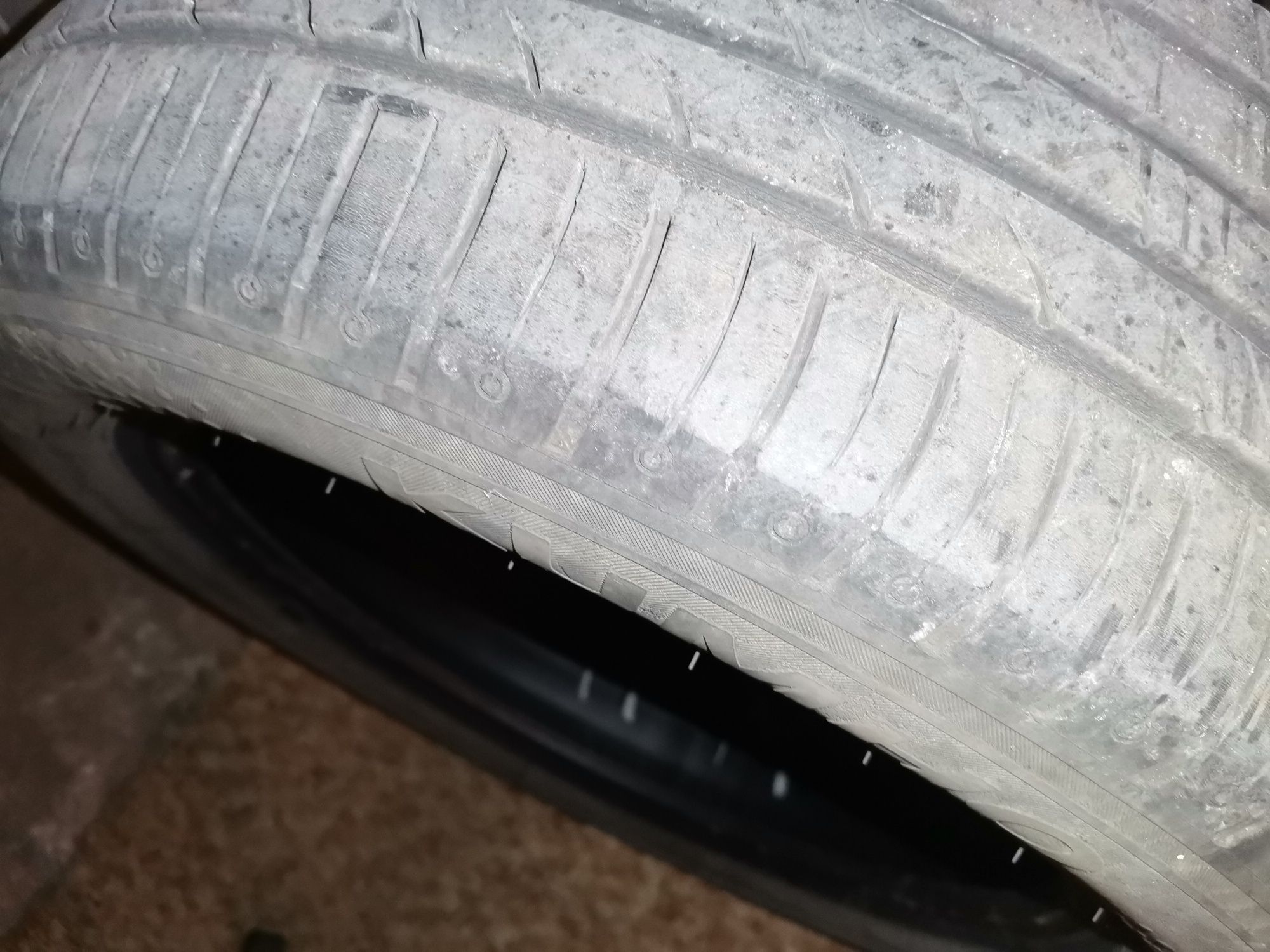 Kumho Ecowing 205/55 16 летни гуми